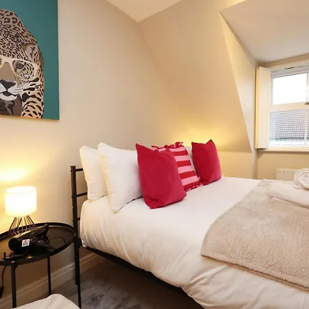 Cosy Townhouse - Free Parking - Sleeps 6 - By Ekliving Partners Apartamento Bristol