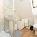 Cosy Townhouse - Free Parking - Sleeps 6 - By Ekliving Partners 브리스틀