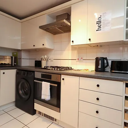 Apartment Cosy Townhouse - Free Parking - Sleeps 6 - By Ekliving Partners Bristol