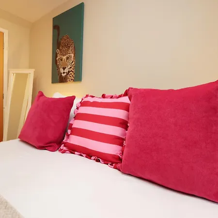 Cosy Townhouse - Free Parking - Sleeps 6 - By Ekliving Partners Appartement Bristol