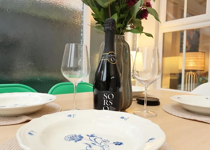 Cosy Townhouse - Free Parking - Sleeps 6 - By Ekliving Partners Apartament