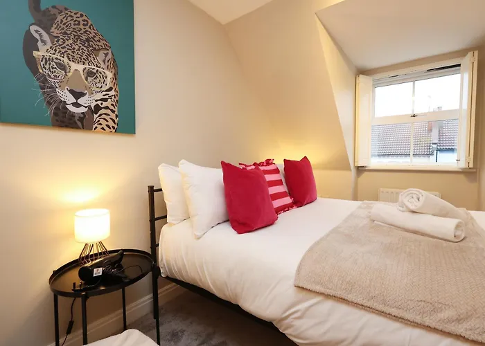 Cosy Townhouse - Free Parking - Sleeps 6 - By Ekliving Partners Apartamento Bristol