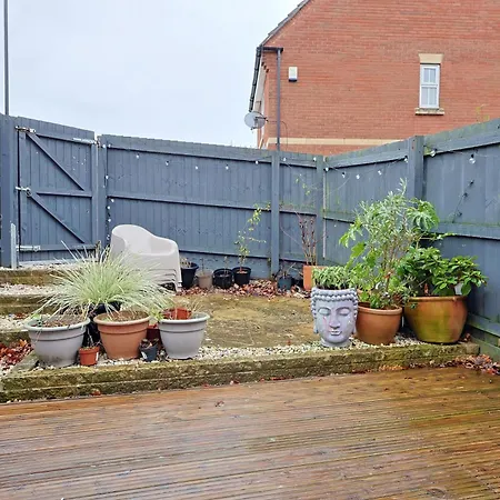 Apartment Cosy Townhouse - Free Parking - Sleeps 6 - By Ekliving Partners
